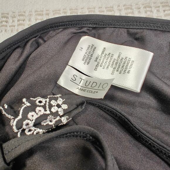 Studio Anne Cole Black One Piece Swimsuit White Lace Trim Size 14 NEW - Picture 5 of 6